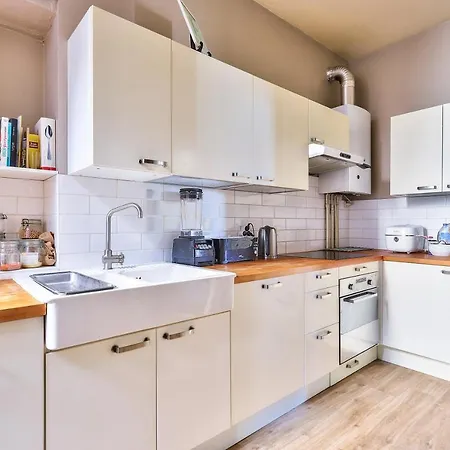 Large In The Heart Of Apartment