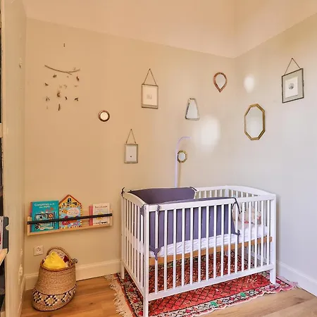 Large In The Heart Of Apartment *
